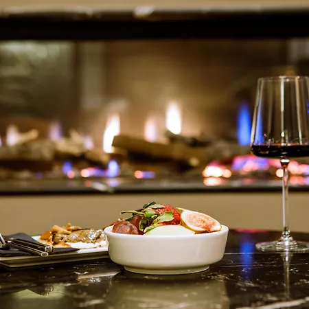 מלון Movenpick 5*