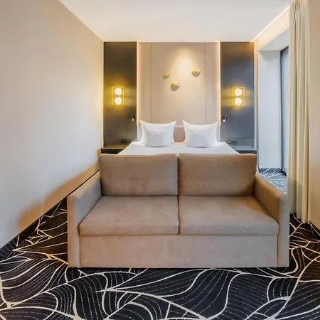 Movenpick 4*