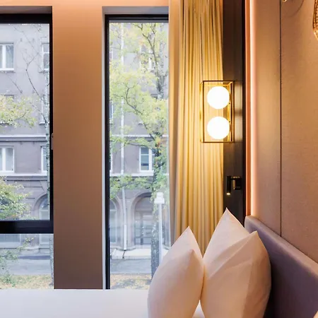 ホテル Movenpick 5*