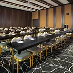 Ξενοδοχείο Movenpick 5*