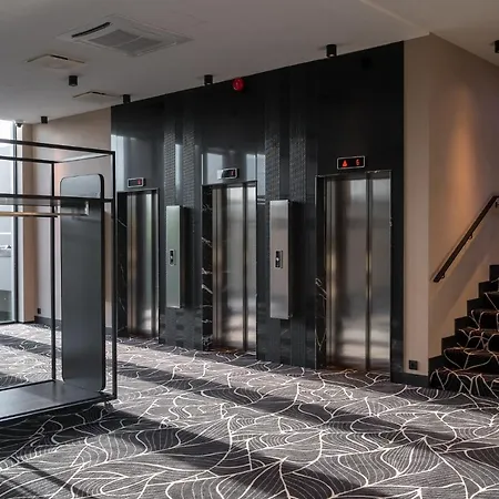 Готель Movenpick 4*
